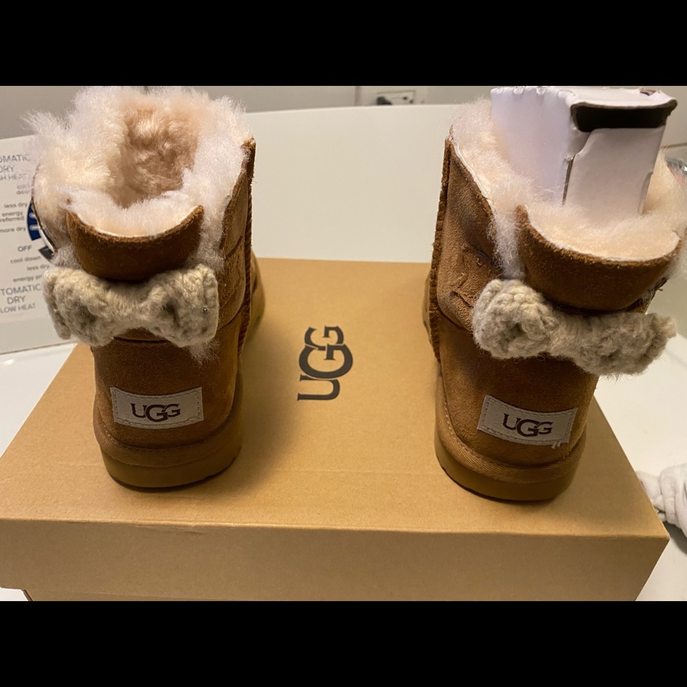UGG Boots Mini Bailey